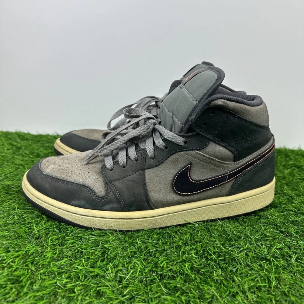 Nike Air Jordan 1 SE Mid Night Stadium Black FQ8338-017 Men’s Size 10.5